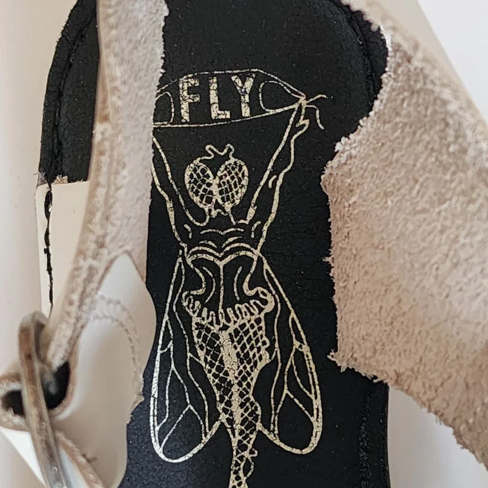 FLY LONDON Emme Platform Fisherman White Sandals Lug Sole Size 39 8.5 - Picture 7 of 8